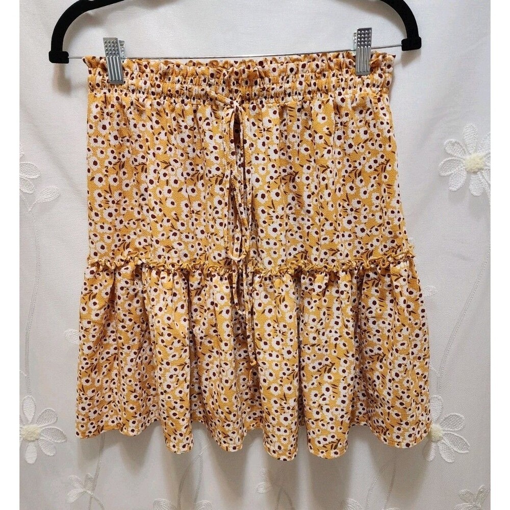 Womens Medium Yellow Mini Skirt Floral Tierd Ruffle Crinkle Smocked Cottage